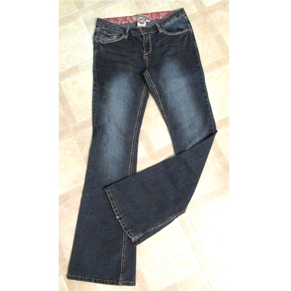 Junior’s / Women’s YMI Jeans Size 9 Flare Boot Cut